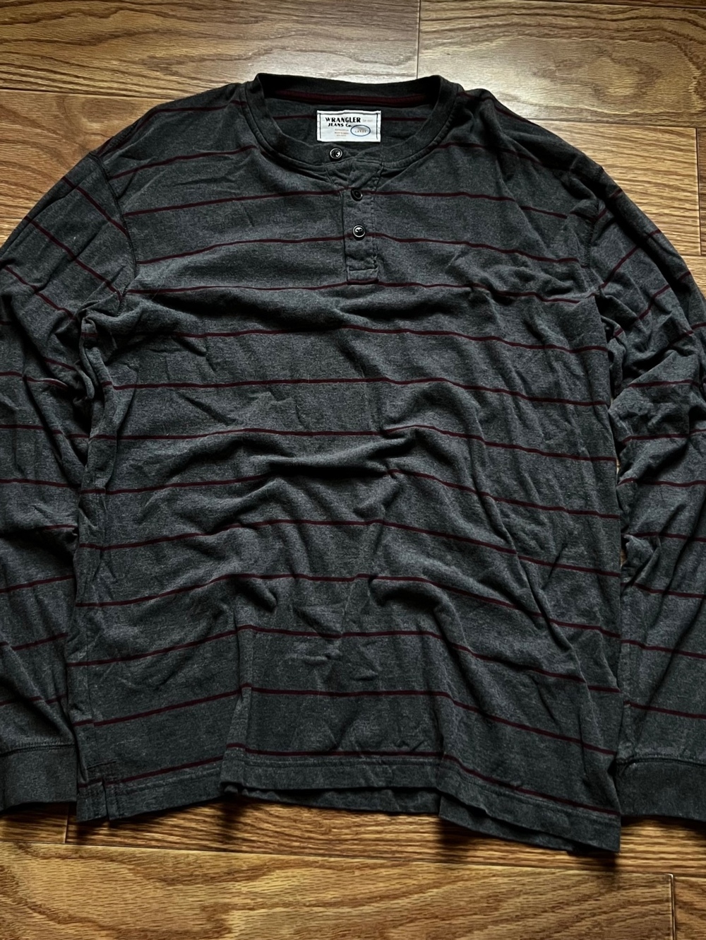 y2k casual Wrangler Jeans Co charcoal striped henley long sleeve second hand